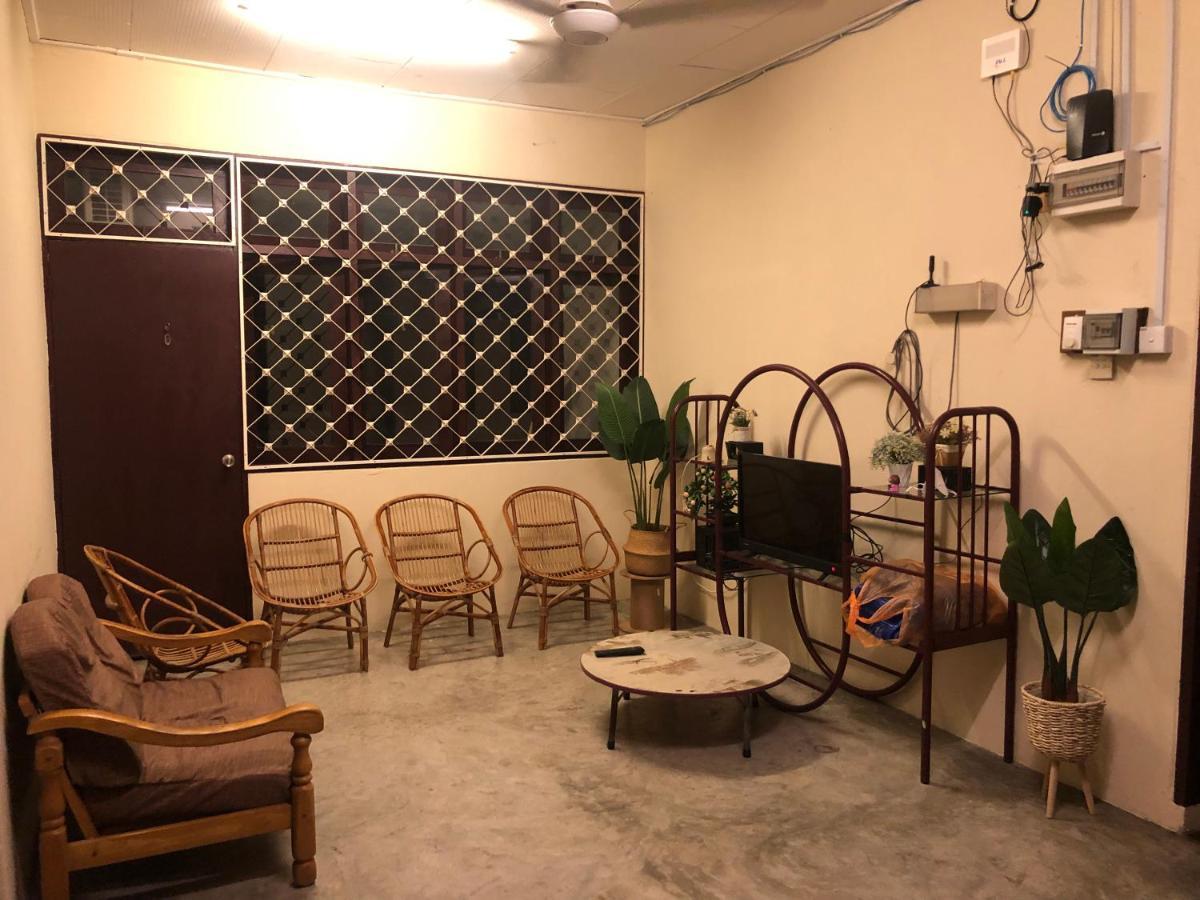 Little Cozy Homestay Kota Bharu Extérieur photo